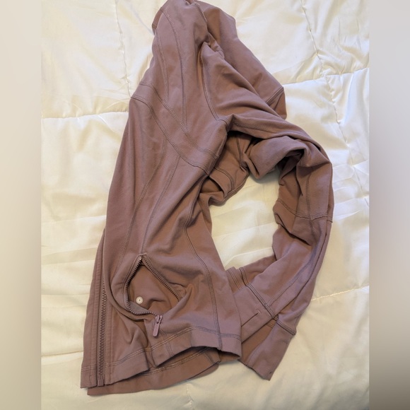 Lululemon define jacket pink size 6– some stains on pocket and wash wear - Picture 10 of 12